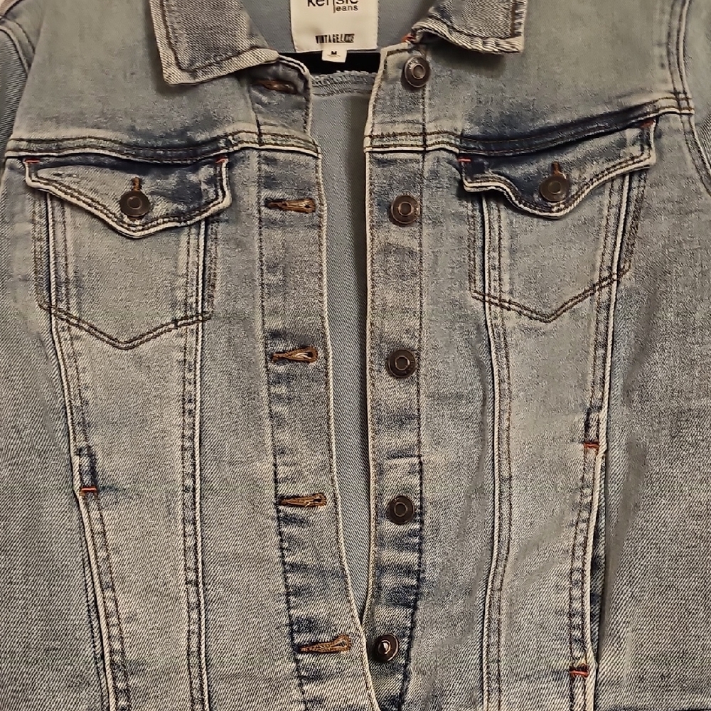 Kensie Light Wash Jean Jacket - Picture 4 of 5